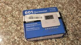 601 Thermostat T6012 Single Stage Brand New White Battery Or 24v Power