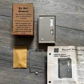 Barber Colman Ta-101 Vintage Barber-colman Medium Duty Room Thermostat Mcm New Nos