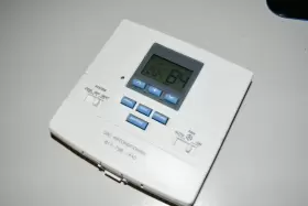 Braeburn 833732002109 5000 5-2 Day Programmable Single Stage Heat/cool Thermostat W1a