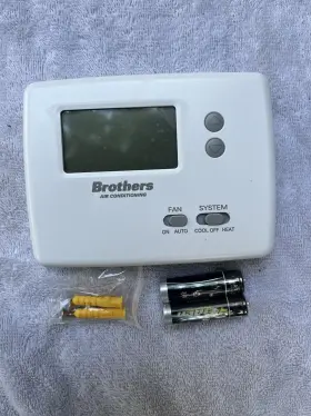 1f78144 Brothers T360 Single Stage Non-programmable Thermostat