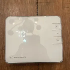B36-t10 Building 36 Alarm.com Smart Thermostat Rb Z-wave Plus