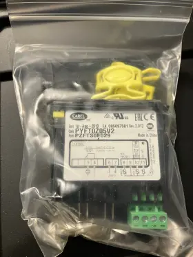 Pzfts0e029 Carel Pjezs0e100 New Temperature Controller Thermostat 230v