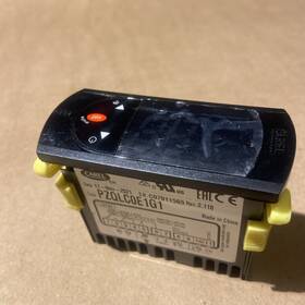 Carel Pzqlc0e1g1 Genuine Temperature Controller Thermostat