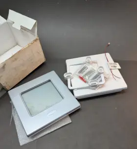 2514n168773 Carrier Edge Pro Program 2-stage Humidity Programmable Thermostat