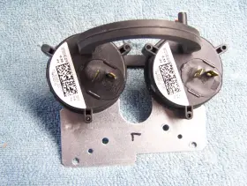 9370do-bd-0019 Carrier Bryant Payne Honeywell 56m22 56m2201 63w57 New Lennox Ducane Oem Pressure Switch 101021-12 Mpl .55 Inch .95 Wc