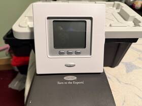 Carrier Tc-pac02 Comfort Series Thermostat