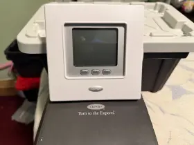 Tc-pac02 Carrier Comfort Series Thermostat
