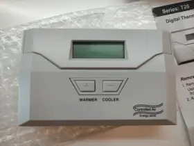 T20-b3d11 Controlled Air Systems Non Programmable Thermostat Single Stage Application Only