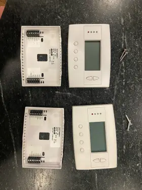 Tz43 Cooper Z-wave Thermostat Programmable Energy Control Smart Home Used