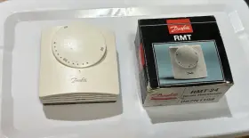 087n703600 Danfoss 266027 Rehau Ret-24vf Electronic Room Thermostat #266027 Nos