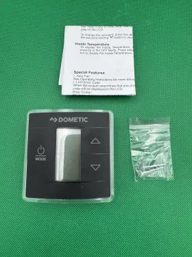 3316250.712 Dometic 713814321130 Oem Usa - Ct Single Zone Thermostat Control Kit Blk
