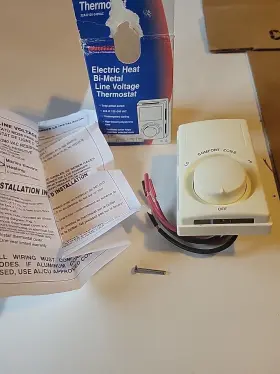 Fahrenheat 098319841599 New In Open Box White Electric Heat Bi-metal Line Voltage Thermostat