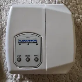 20071 Floodstop Leak Detector Controller Unit Two Valves