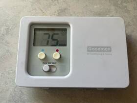 Goodman Tstatg1152 Non-programmable Digital Thermostat Model Tested Working