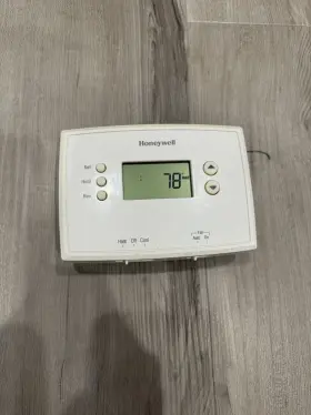 1604 Honeywell 1547 Thermostat Model 1 White Used