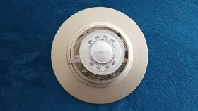 T87f Honeywell 1867 2 Round Heating-cooling Thermostat Needs Cover