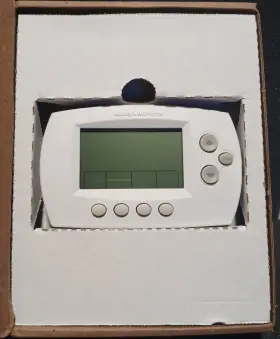 Honeywell 194159005068 Home Renewrth6580wf 7-day Wi-fi Programmable Thermostat Renewed G2b