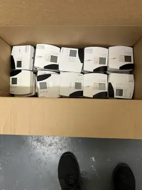 Pn9560 Honeywell And Johnson Controls Thermostats