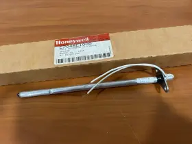 C7046c1000 Honeywell New- Fast Response Discharge Sensor 8 Inch Insertion 40-140f