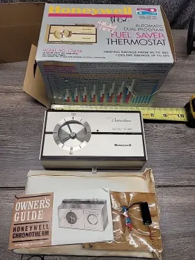 Ct201a Honeywell Nos Rare New Vintage Chronotherm Model Heating Thermostat Clock