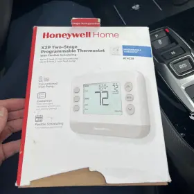 Rth22b Honeywell Home Rth22b/n X2p Programmable Thermostat Conventional/heat Pump Flexible