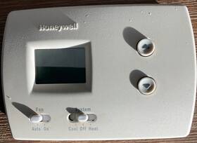 Honeywell No.th3110d1008 Non-programmable Thermostat Digital Display White Wall-mounted
