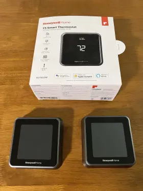 Rcht8610wt Honeywell Pair Of T5 Lyric Smart Thermostats