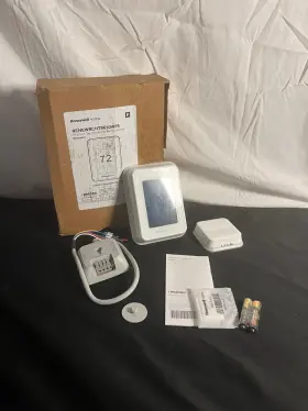 Rcht9610wfs Honeywell Home T9 White Wifi Smart Thermostat With Remote Sensor