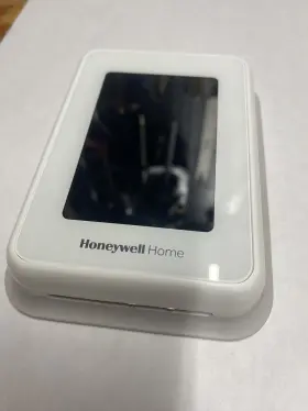 Rcht9610wfsw2003 Honeywell Rcht9610wfsw2003/w Home T9 Wifi Smart Thermostat- White Rcht9610 For Parts/ Not Working