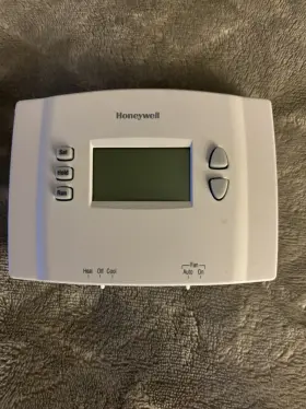 Rth2510b1000 Honeywell Rth2501b1000 5-2 Day Programmable Thermostat - Used