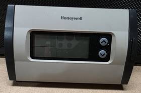 Honeywell Rth2520b 7-day Programmable Thermostat