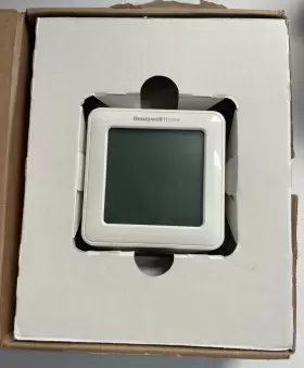 Rth8560d-7 Honeywell Rth8560d Day Programmable Thermostat Used Missing Screws