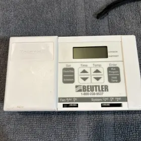 T8112c1031 Honeywell 1 0409 Pf1b Programmable Thermostat