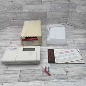 Honeywell T8132c Programmable Electronic Thermostat 1037 Open Box