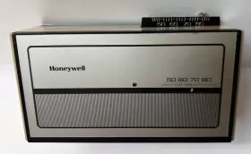 T8182a1022 Honeywell Vintage Thermostat # - Rectangular Beige