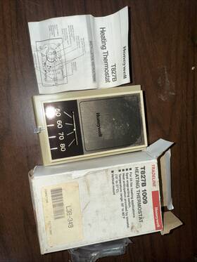 Honeywell T827b 1009 Non Programable Thermostat Nos