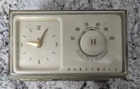 T852 Honeywell Vintage Minneapolis-honeywell Early Electric Clock Mcm Thermostat Model