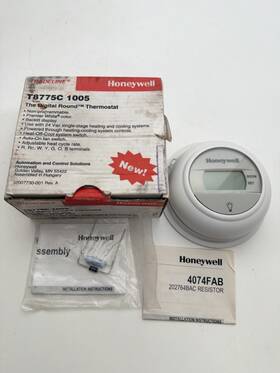 Honeywell T8775 1005 T8775 1005 Digital Round Thermostat Non Programmable White New