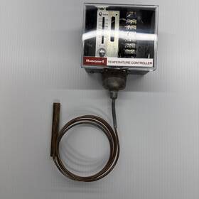 Honeywell T915m1216 Temperature Controller. New Old Stock No Packaging
