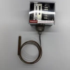 T915m1216 Honeywell Temperature Controller. New Old Stock No Packaging