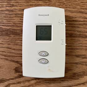 Honeywell Th1110d Vertical Digital Non-programmable Thermostat