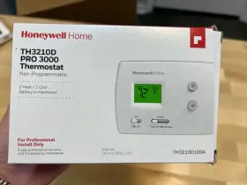 Th3210d Honeywell Home Pro 3000 Thermostat Still In Box