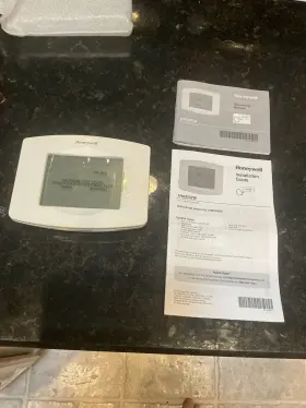 Yth8320zw1064 Honeywell Yth8320zw1007 Yth8320zw1064/u 7-day Programmable Touchscreen Thermostat Z-wave