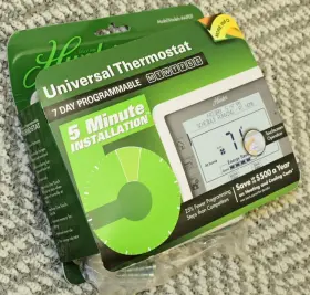 Hunter 049694449054 Programmable Max Universal 7 Day Thermostat Model 44905