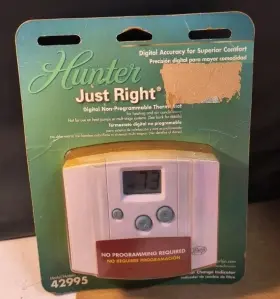 42995 Hunter Just Right Digital Thermostat Model New Old Stock