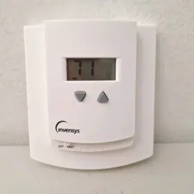 0052 Invensys Erie Digital Heat Thermostat Tp White Wall Mounted Registers Temp