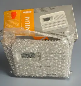 Jameson Home Products 020967009311 Nos Premium Energenius Electronic Programmable Thermostat