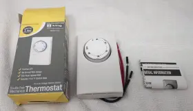 K102 King Electric Smart Heating Solutions Model Double Pole White Thermostat