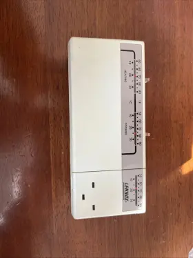 51h4301 Lennox Thermostat Comparable As Ftfthoneywellftft New 2 Heat Cool Vh1