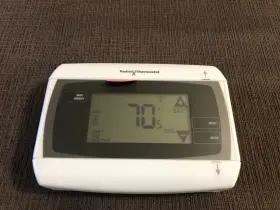 Rtzw-02 Newhouse Lighting Radio Thermostat Ct32 7-day Programmable Z-wave Enabled